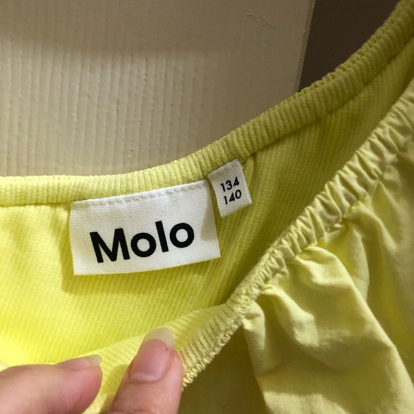 Molo yellow blouse on shoulder off in women size XS ( 134/140) - Picture 2 of 3